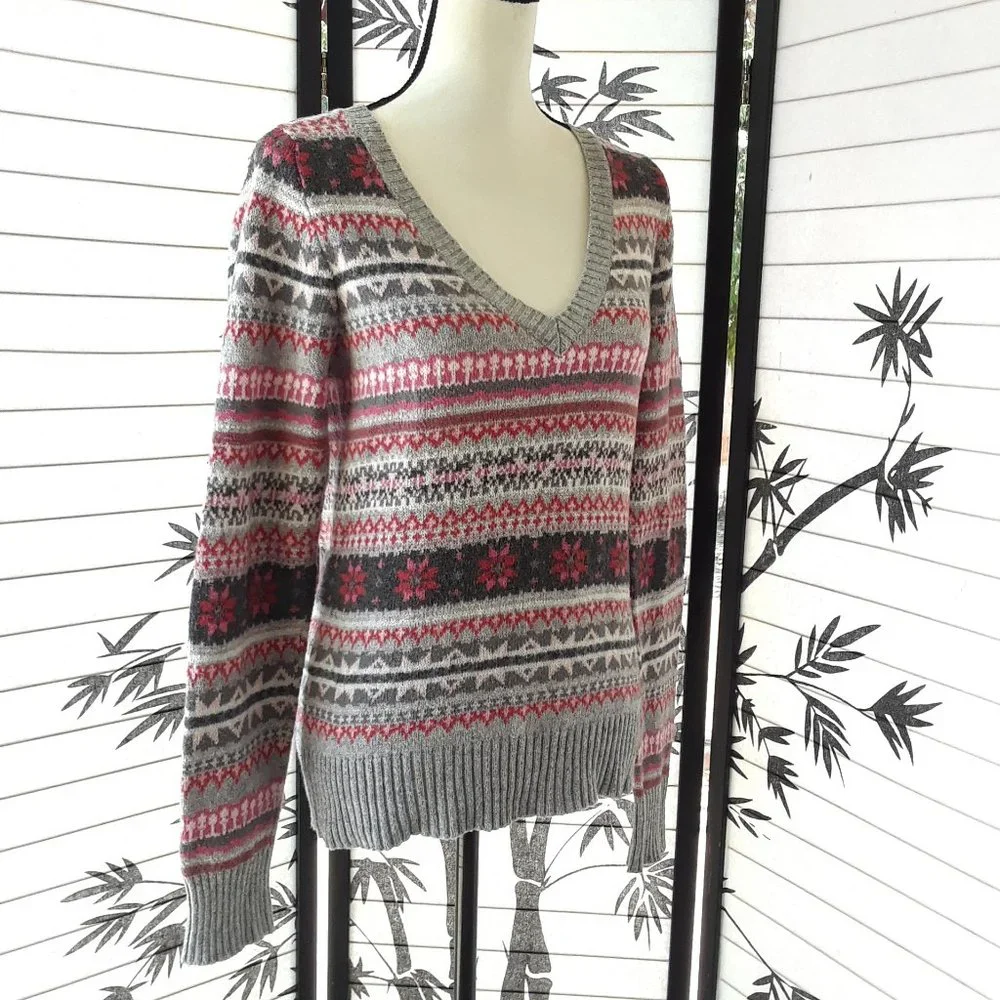 ❤️ Old Navy Winter Themed Striped Sweater 2/$15